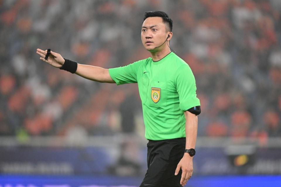 37岁中超金哨心梗去世？中国足协官方辟谣：强烈谴责，支持唐顺齐